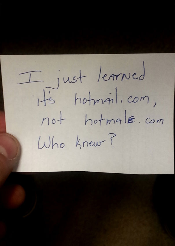 I Work In A Call Center And A Gay Coworker Handed Me This Note