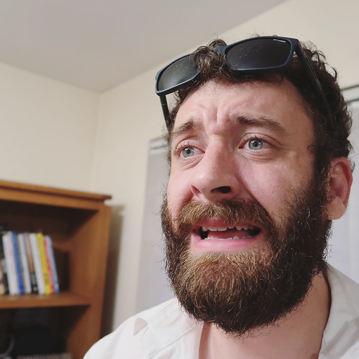 People Are Laughing At The Way This Guy Trolled Jennifer Lopez's New Look (10 Pics) People Are Laughing At The Way This Guy Trolled Jennifer Lopez's New Look (10 Pics)