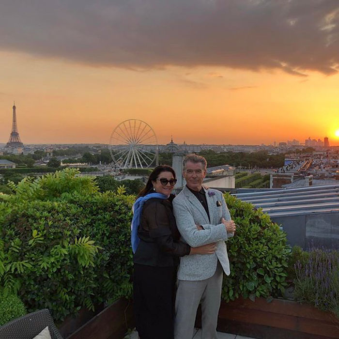 Pierce Brosnan And His Wife Celebrate 25th Anniversary, And Their Pics Throughout The Years Are Relationship Goals Pierce Brosnan And His Wife Celebrate 25th Anniversary, And Their Pics Throughout The Years Are Relationship Goals