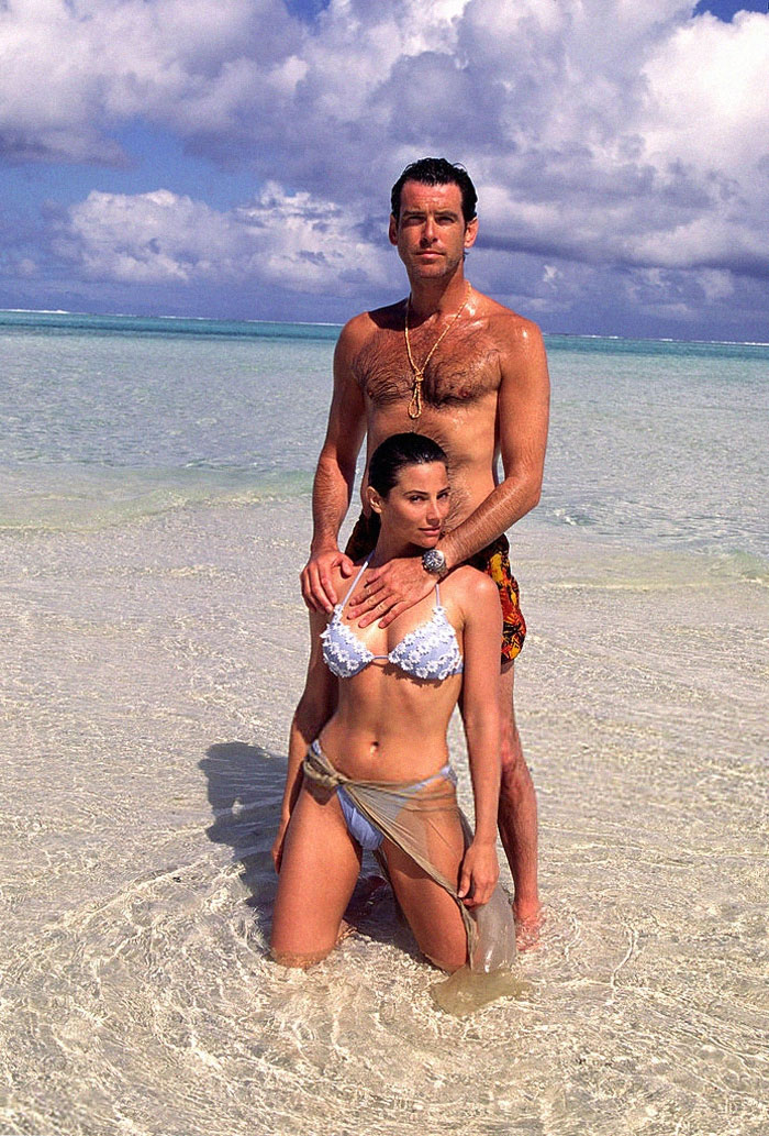 Pierce Brosnan And His Wife Celebrate 25th Anniversary, And Their Pics Throughout The Years Are Relationship Goals Pierce Brosnan And His Wife Celebrate 25th Anniversary, And Their Pics Throughout The Years Are Relationship Goals