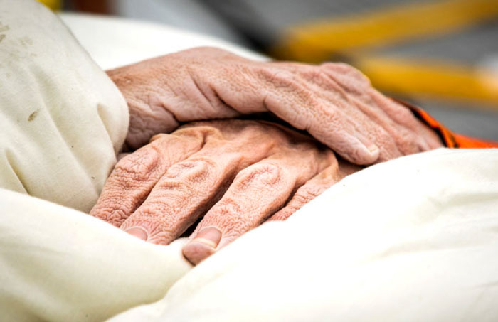 The Way This Man's Body Looks After Swimming 163 Km In 55 Hours Will Freak You Out The Way This Man's Body Looks After Swimming 163 Km In 55 Hours Will Freak You Out