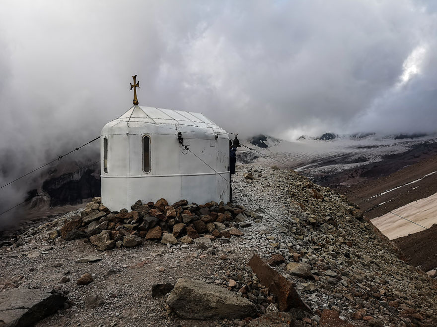 Expedition To Mount Kazbek: Day 3 - Point Of No Return