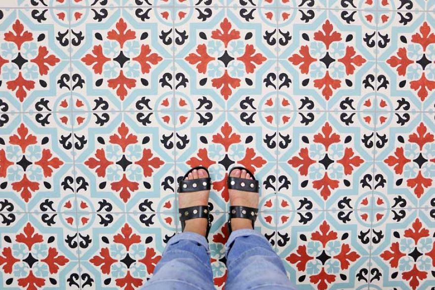 How To Use Versa-"Tile" Stencils To Redecorate Your Home