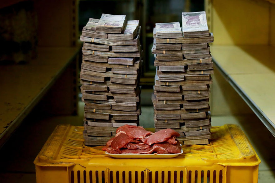 Here’s How Much Money You Need To Buy Different Everyday Items In Venezuela (11 Pics)