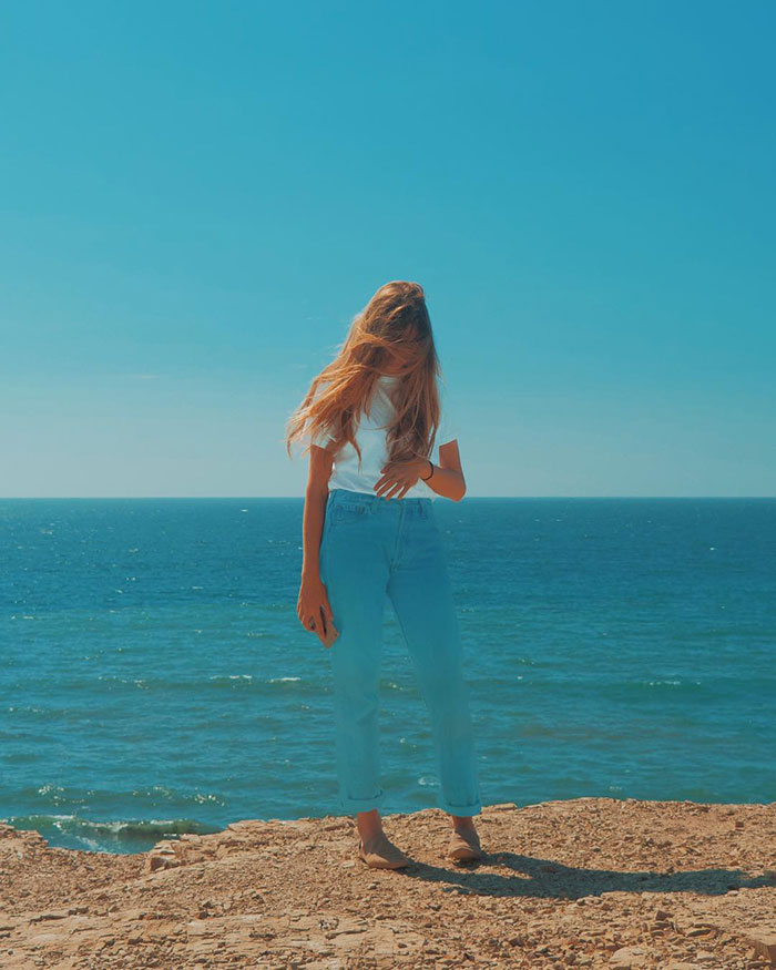 The Way These Clothes Match The Background