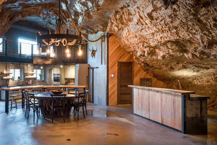 Someone Is Selling An Unbelievable Home Hidden Inside A Cave, And The Interior Is Even Better Than The Exterior Someone Is Selling An Unbelievable Home Hidden Inside A Cave, And The Interior Is Even Better Than The Exterior
