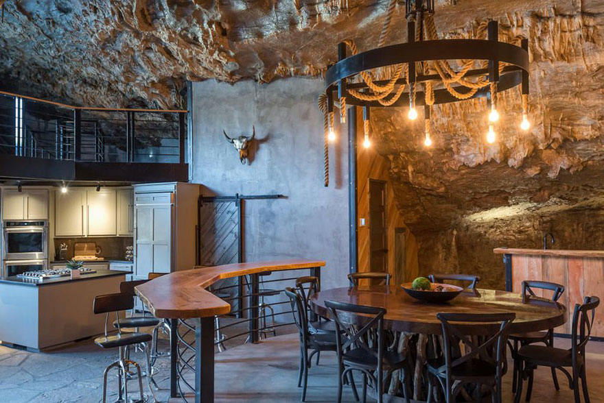 Someone Is Selling An Unbelievable Home Hidden Inside A Cave, And The Interior Is Even Better Than The Exterior