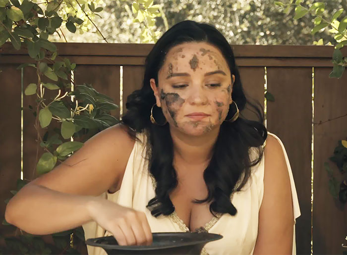 Ancient Roman Make-Up Technique Consisting Of Crocodile Dung