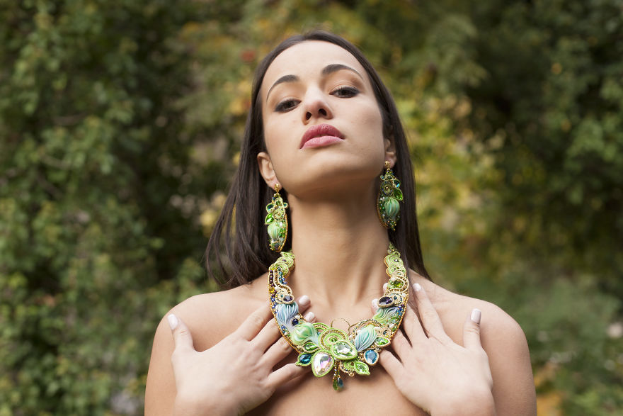 Amazing Shibori Handicraft Accessories Made By Georgian Designer