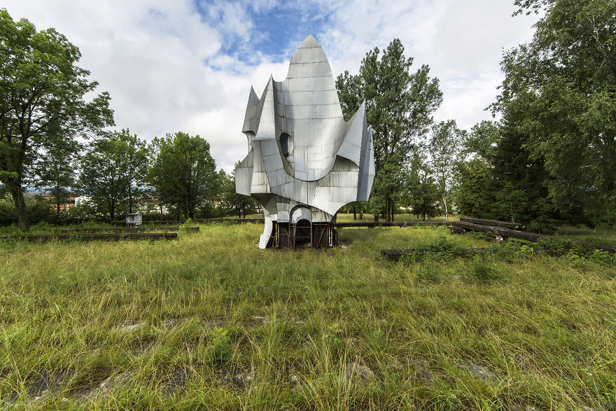 I Traveled 10000km Through The Balkans Looking For Futuristic Communist Monuments