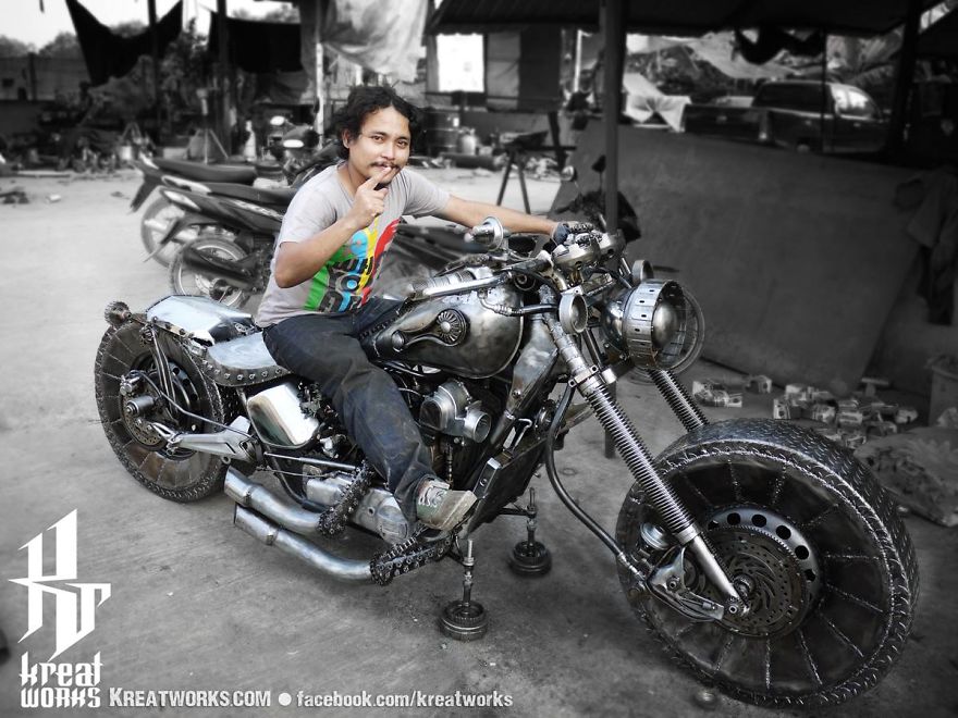 Artist Uses Recycled Metal To Make His Sculptures And The Result Is Incredible