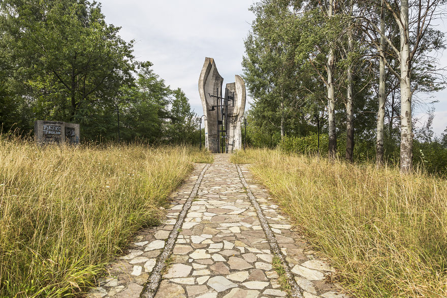 I Traveled 10000km Through The Balkans Looking For Futuristic Communist Monuments