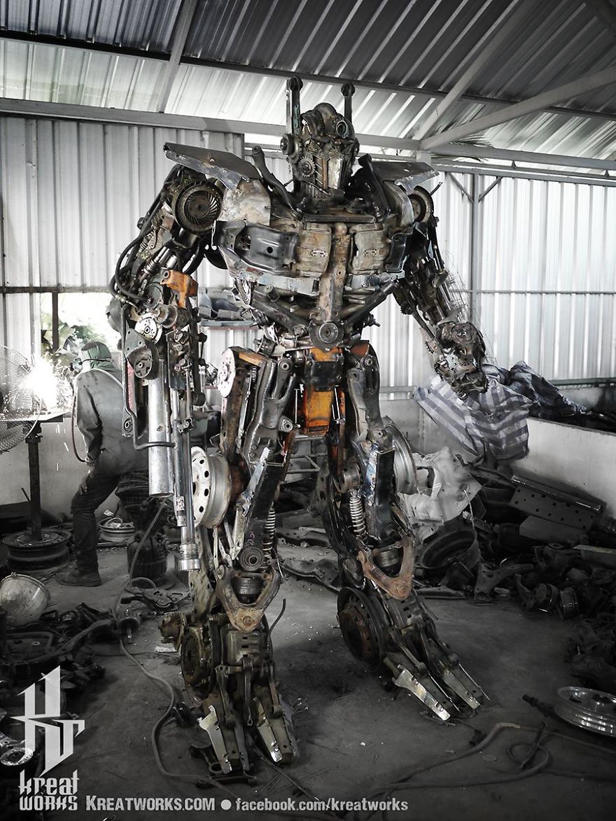 Artist Uses Recycled Metal To Make His Sculptures And The Result Is Incredible