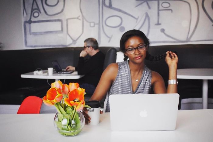 Internet Trolls Make Fun Of This Victoria's Secret Model For Saying She Can Code, Get Shut Down With Perfect Reply Internet Trolls Make Fun Of This Victoria's Secret Model For Saying She Can Code, Get Shut Down With Perfect Reply