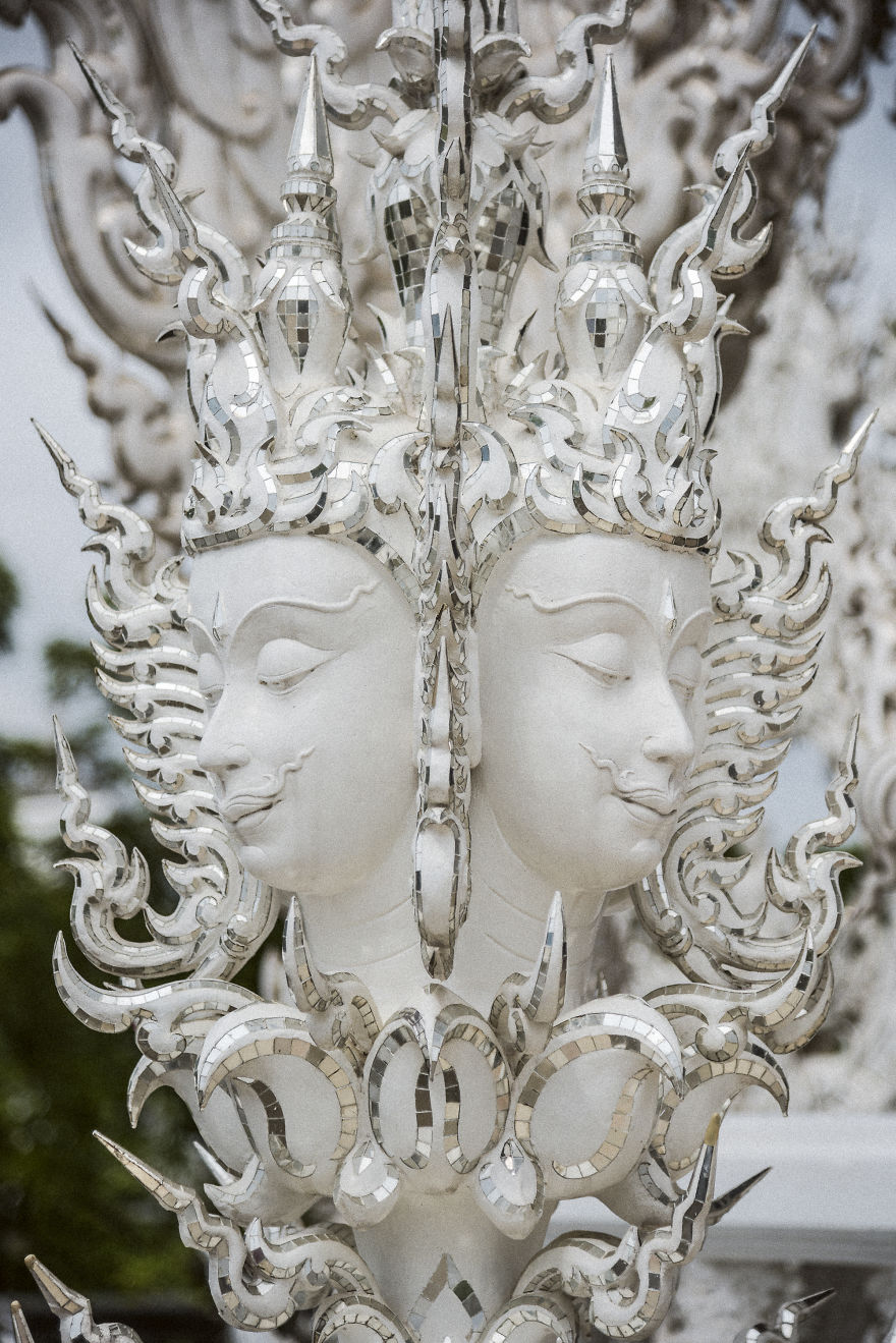 This White Temple In Thailand Is Both Heaven And Hell