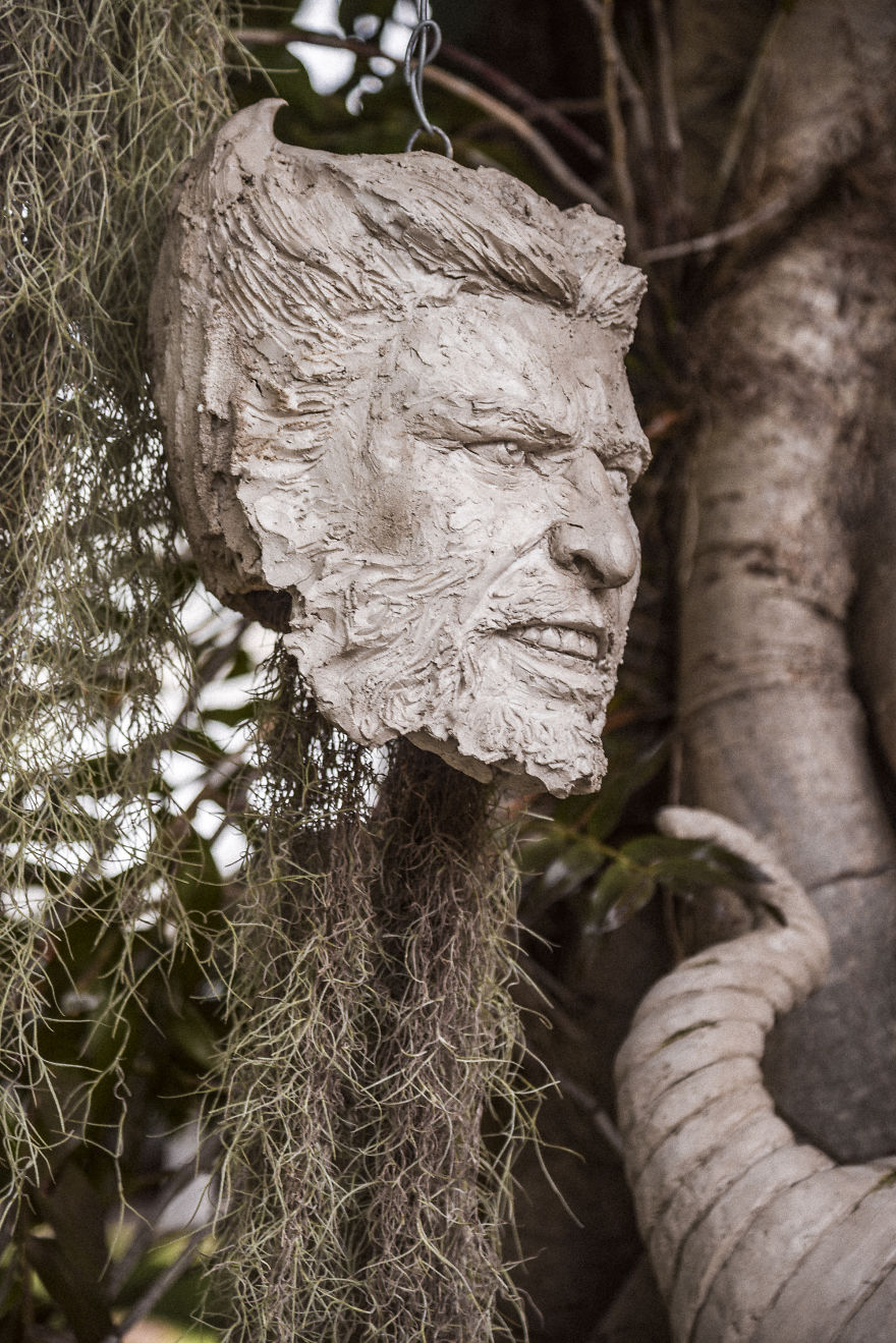 This White Temple In Thailand Is Both Heaven And Hell