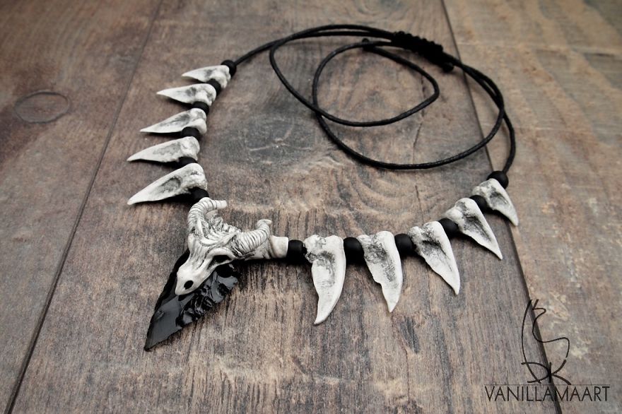 Dragonglass Dragon Necklace