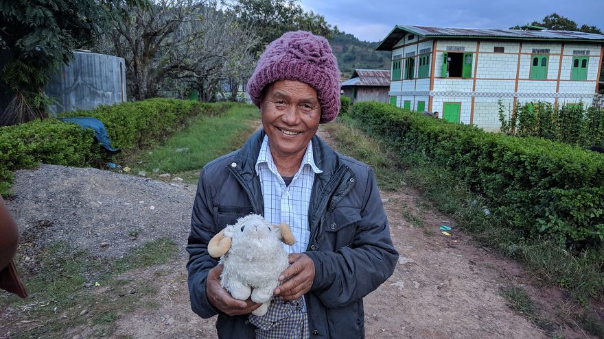 This Burmese Guy Was So Nice! He Let Me Sleep At His Place!