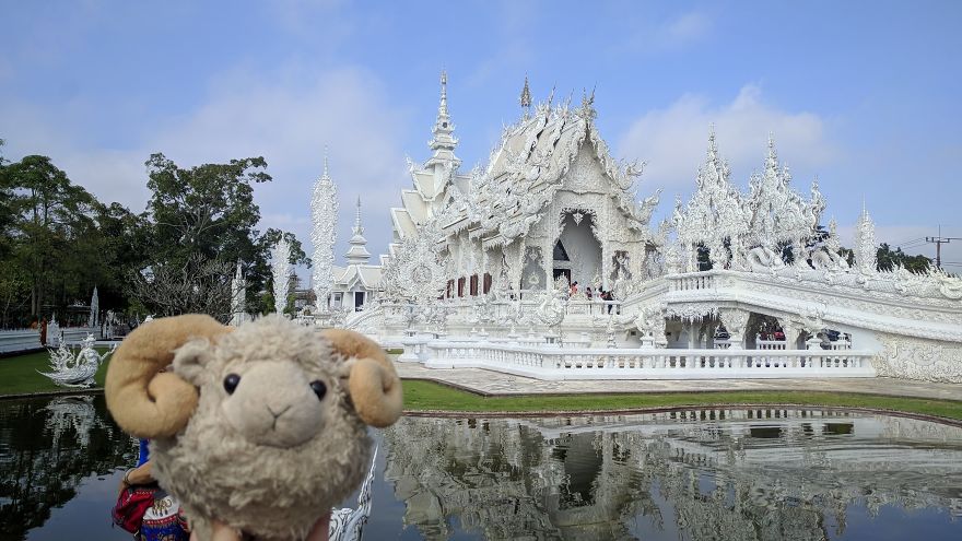 White Temple Near Chang Rai