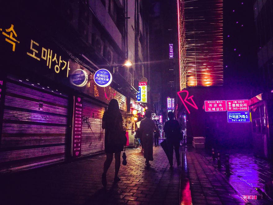I Shoot Rainy Photos Of Seoul With My Phone