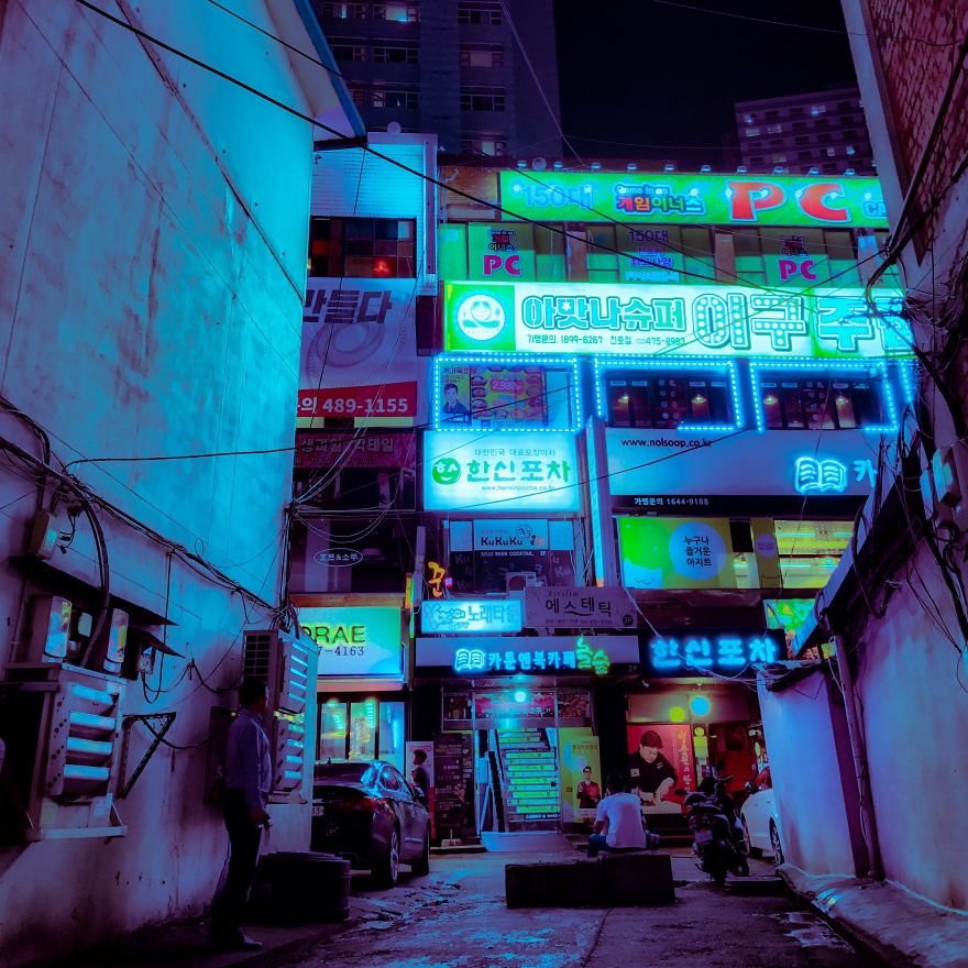 I Shoot Rainy Photos Of Seoul With My Phone