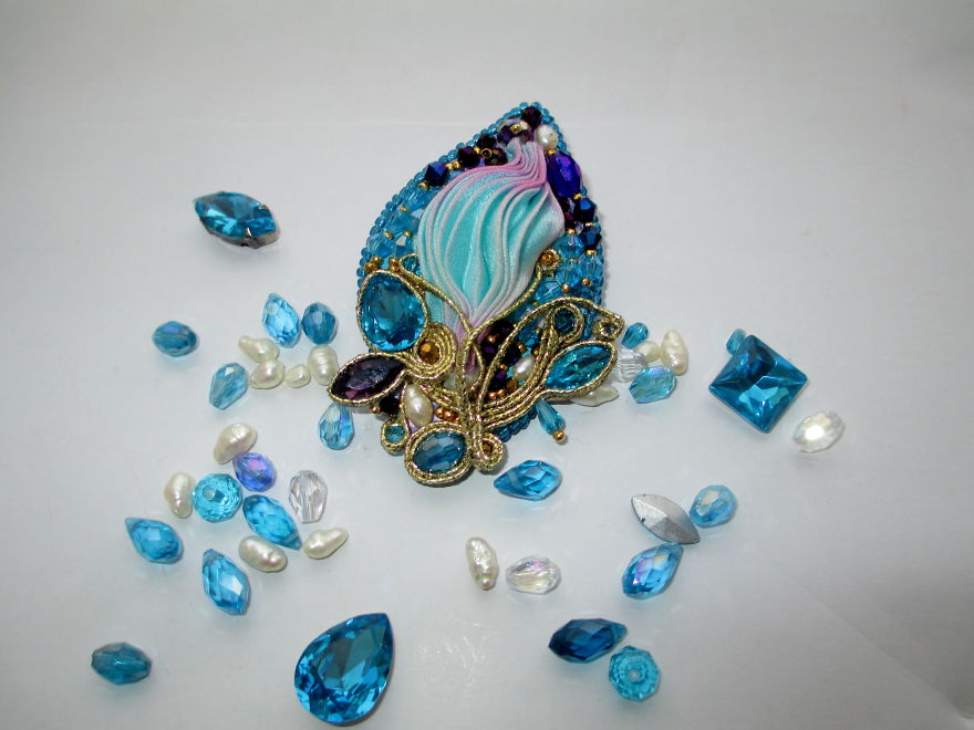 Amazing Shibori Handicraft Accessories Made By Georgian Designer