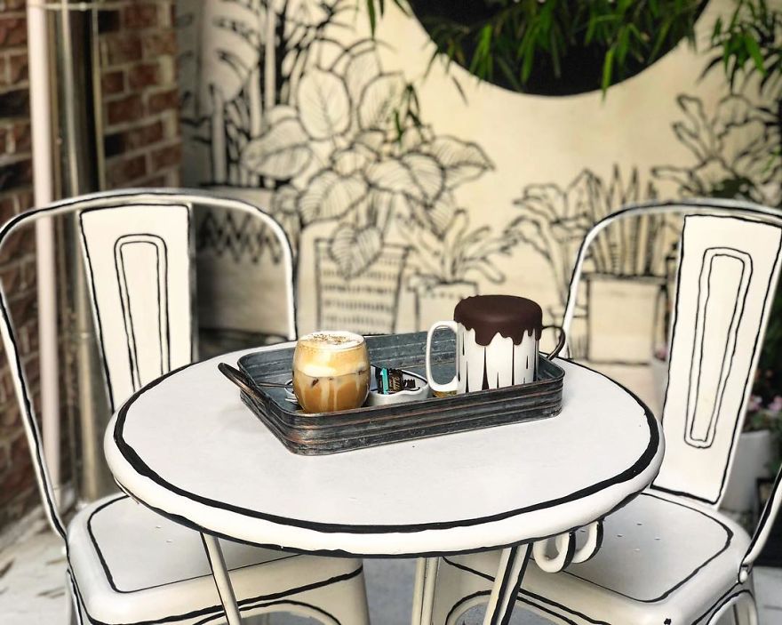 In Seoul, This Unusual Cafe Makes Its Customers Feel In A Comic Book