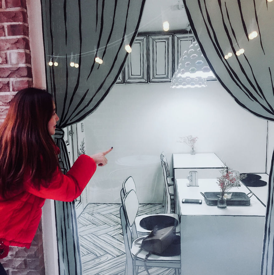 In Seoul, This Unusual Cafe Makes Its Customers Feel In A Comic Book