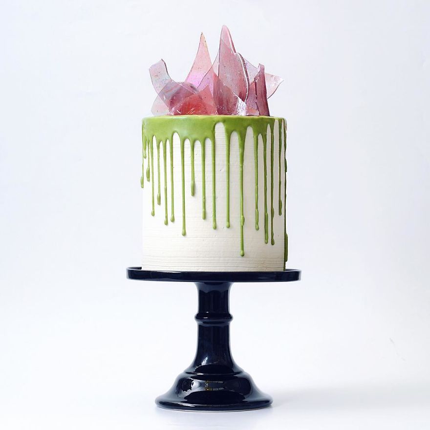 Russian Confectioners Make Elegant Cakes That Look More Like They Came Out Of A Fairy Tale