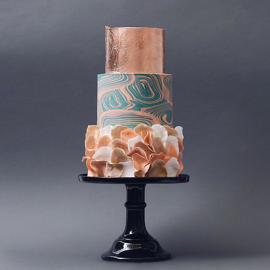 Russian Confectioners Make Elegant Cakes That Look More Like They Came Out Of A Fairy Tale