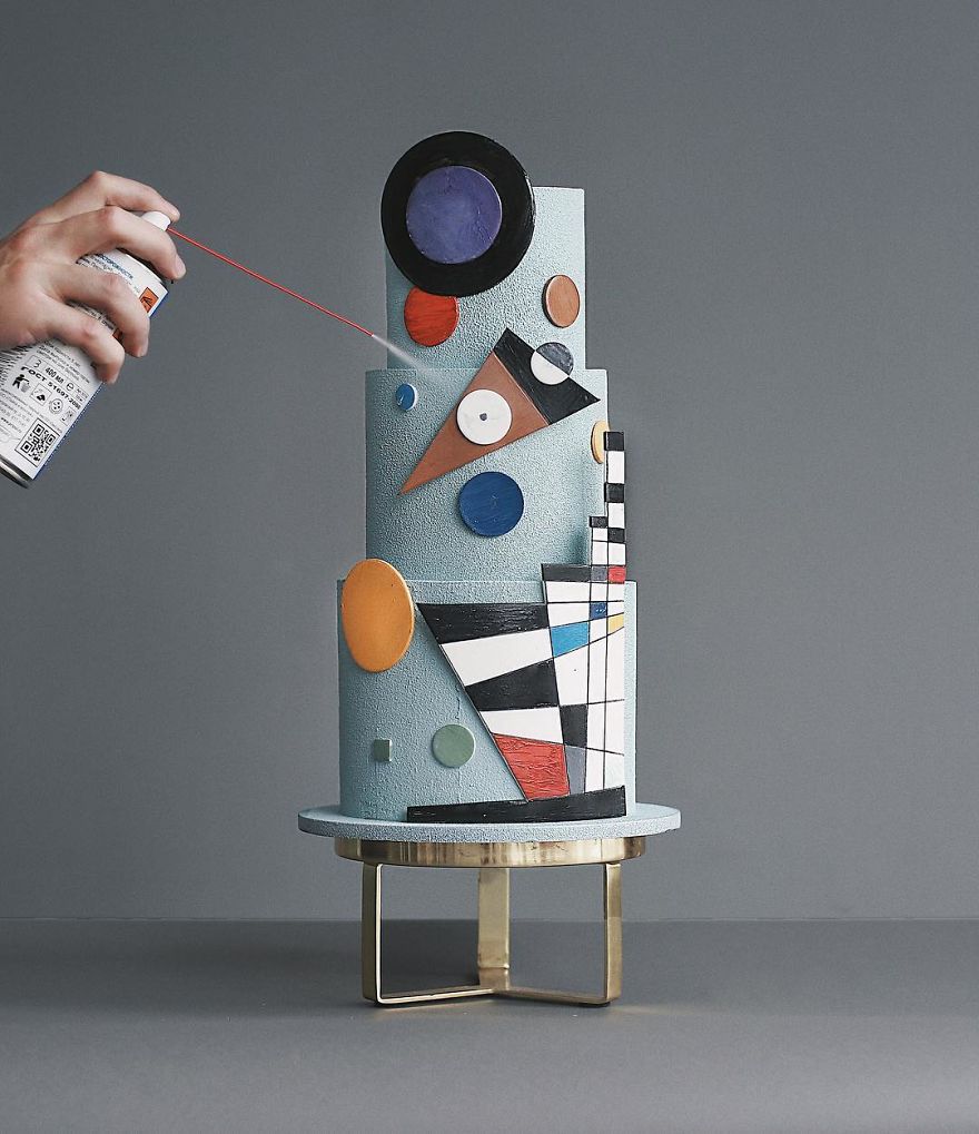 Russian Confectioners Make Elegant Cakes That Look More Like They Came Out Of A Fairy Tale