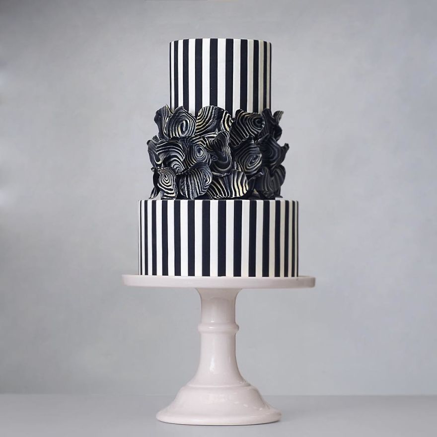 Russian Confectioners Make Elegant Cakes That Look More Like They Came Out Of A Fairy Tale