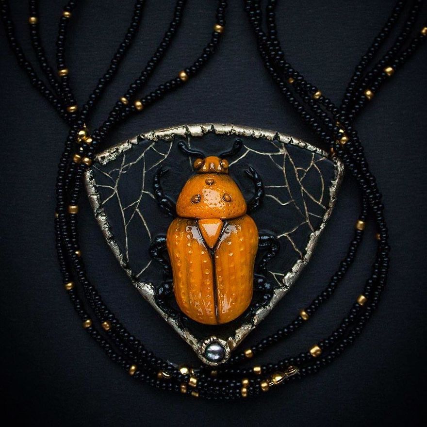 The Mysterious And Surrealistic Jewels Of This Designer Will Lead You To Wonder What Is Behind Each One