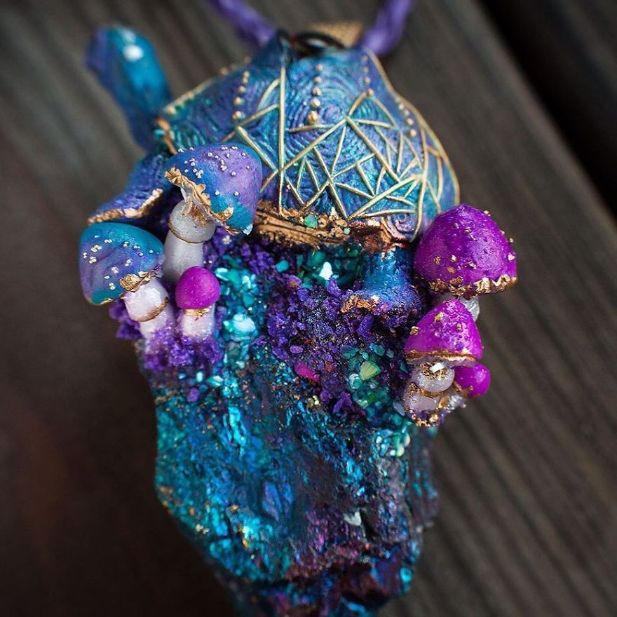 The Mysterious And Surrealistic Jewels Of This Designer Will Lead You To Wonder What Is Behind Each One