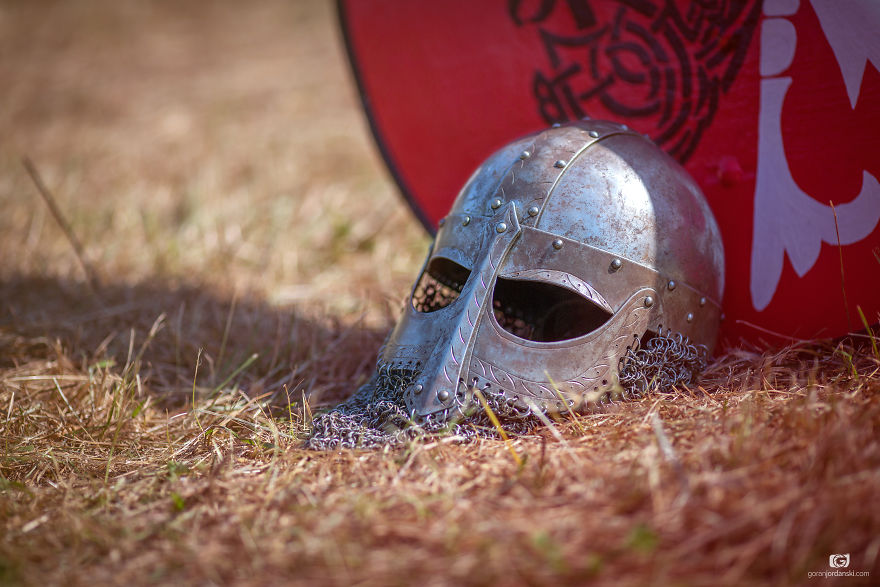 Time Machine In Serbia: Let's Meet The Knights Time Machine In Serbia: Let's Meet The Knights