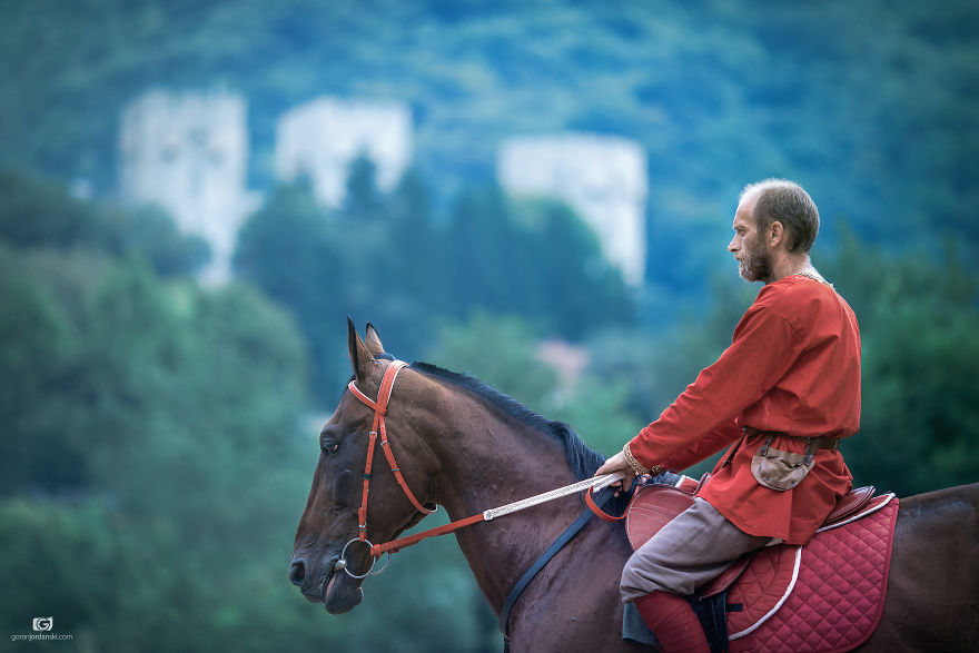 Time Machine In Serbia: Let's Meet The Knights Time Machine In Serbia: Let's Meet The Knights