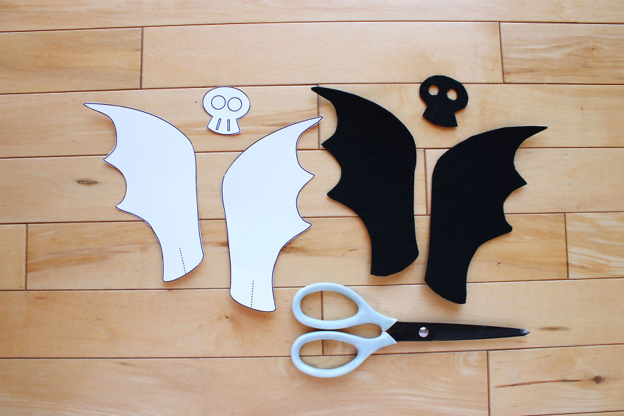 No-Sew Vampirina Hoodie