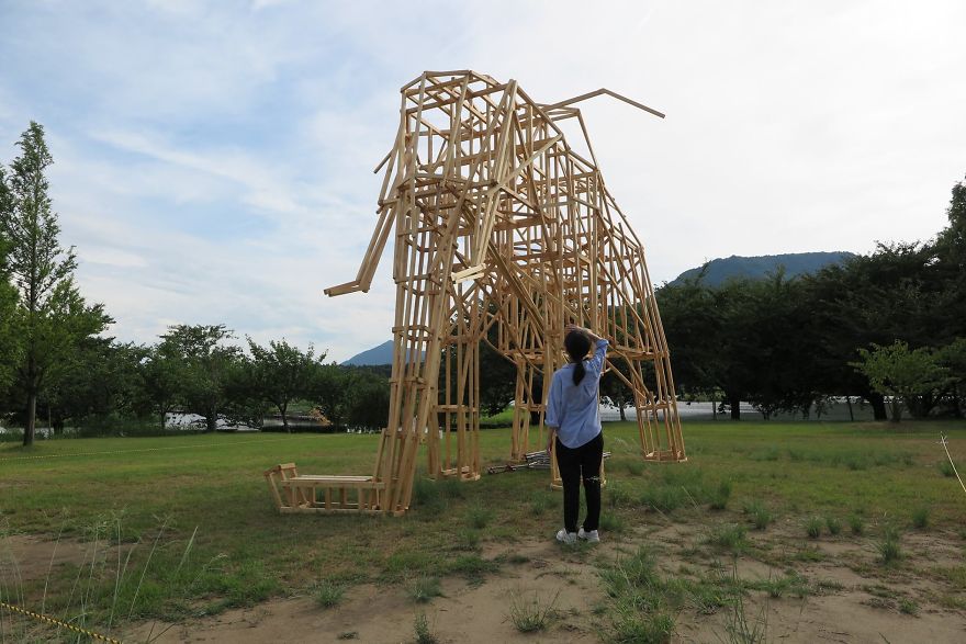 Japanese Continue The Tradition Of Rice Harvest Season By Creating Gigantic Straw Sculptures