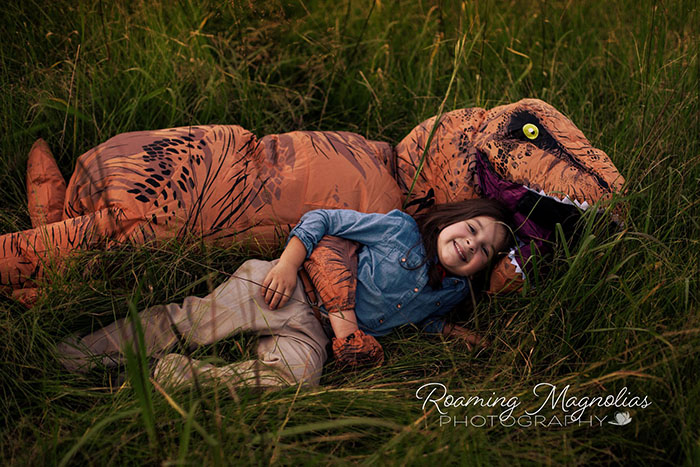 Internet Is Laughing At These Family Pics After Mom Lets Autistic Son Wear T-Rex Suit As He Hates Being Photographed Internet Is Laughing At These Family Pics After Mom Lets Autistic Son Wear T-Rex Suit As He Hates Being Photographed