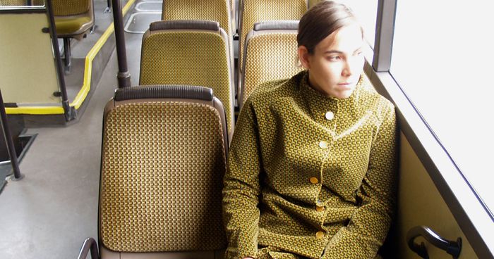 People Probably Weren’t Expecting To See This Case Of Perfect Urban Camouflage When They Took Public Transport