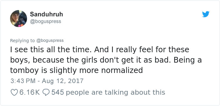 Clown Shames A Mother Who Wouldn’t Let Her Son Get A Butterfly Painted On His Face But Instead Asked For Skull And Crossbones Clown Shames A Mother Who Wouldn’t Let Her Son Get A Butterfly Painted On His Face But Instead Asked For Skull And Crossbones