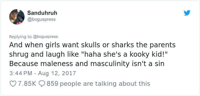 Clown Shames A Mother Who Wouldn’t Let Her Son Get A Butterfly Painted On His Face But Instead Asked For Skull And Crossbones Clown Shames A Mother Who Wouldn’t Let Her Son Get A Butterfly Painted On His Face But Instead Asked For Skull And Crossbones