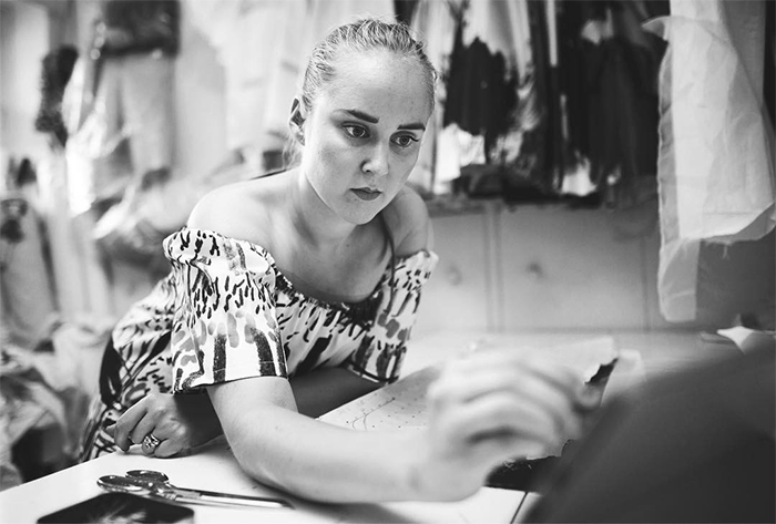 Young Designer Accuses Moschino Of Copying Her Entire Collection, And The Photos Speak For Themselves Young Designer Accuses Moschino Of Copying Her Entire Collection, And The Photos Speak For Themselves