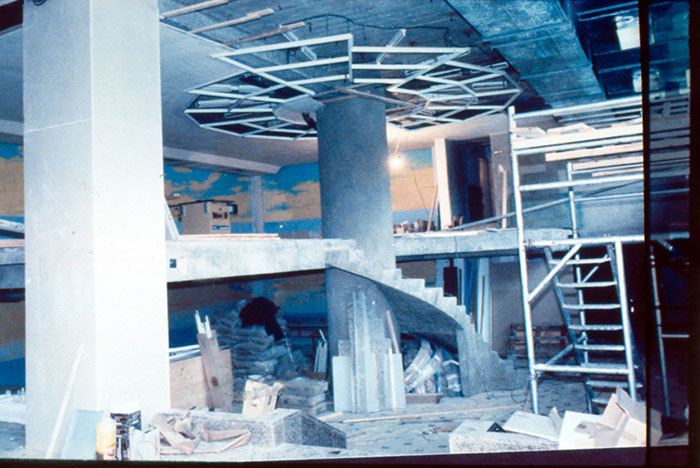 The First McDonald's In Moscow Opened In 1990, And These 27 Pics Show How Insane It All Was The First McDonald's In Moscow Opened In 1990, And These 27 Pics Show How Insane It All Was