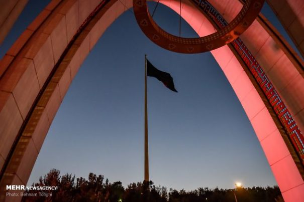 Flag Hoisted On 1km-High Pole To Mark Imam Hussein’s Martyrdom