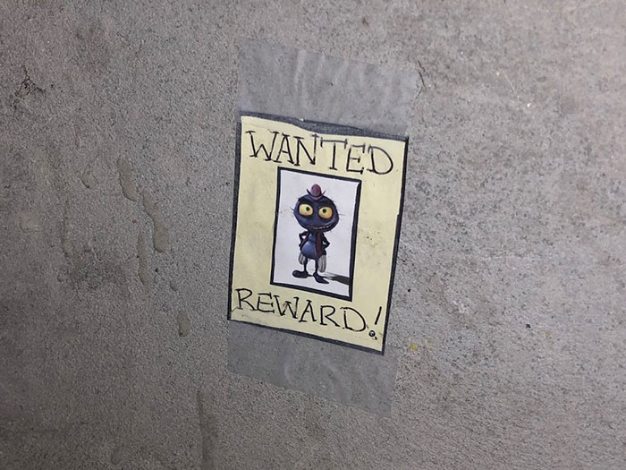 Cockroach Dies On This Office's Stairwell, And The Story Gets Funnier With Every Pic Cockroach Dies On This Office's Stairwell, And The Story Gets Funnier With Every Pic