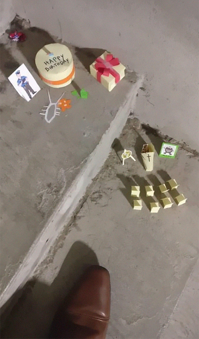 Cockroach Dies On This Office's Stairwell, And The Story Gets Funnier With Every Pic