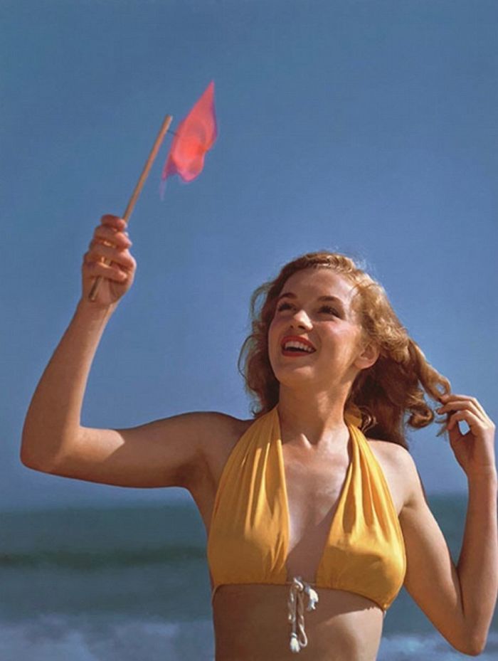 Rare Photos Of Marilyn Monroe Taken Before Her Worldwide Fame Show Her Modeling In Pinup Style