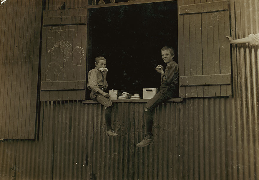 Lunch Time, Economy Glass Works, Morgantown, W. Va. Plenty More Like This, Inside. Location: Morgantown, West Virginia