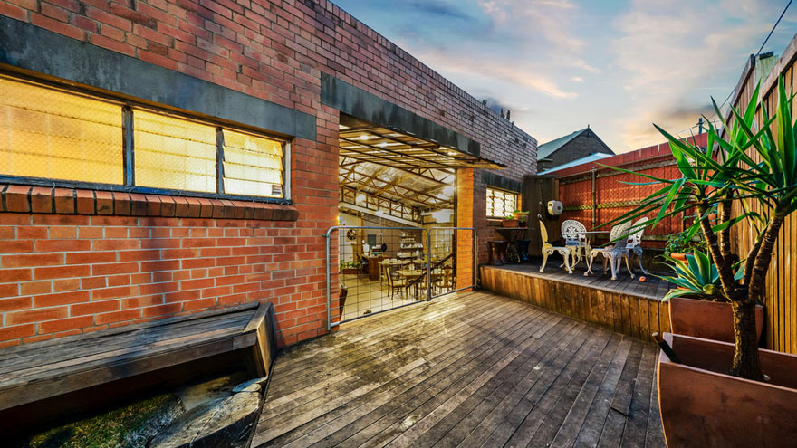 old-warehouse-home-brisbane-australia6 old-warehouse-home-brisbane-australia6